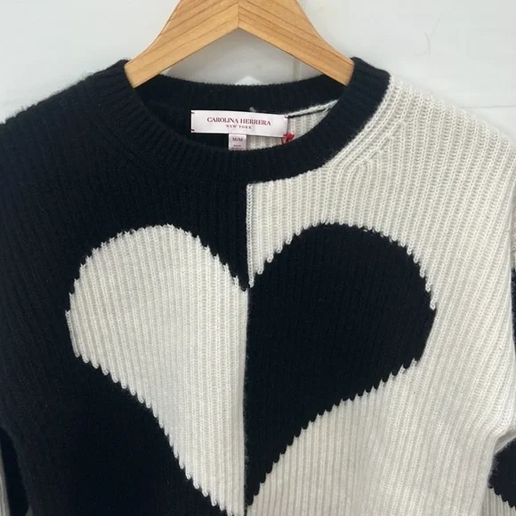 Carolina Herrera | NWT Black and White Heart Intarsia Cashmere Sweater - Medium - Picture 5 of 11